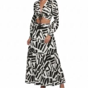 House of Harlow 1960 Black/White Geometric Print Skirt & Top Set, size Large NWT